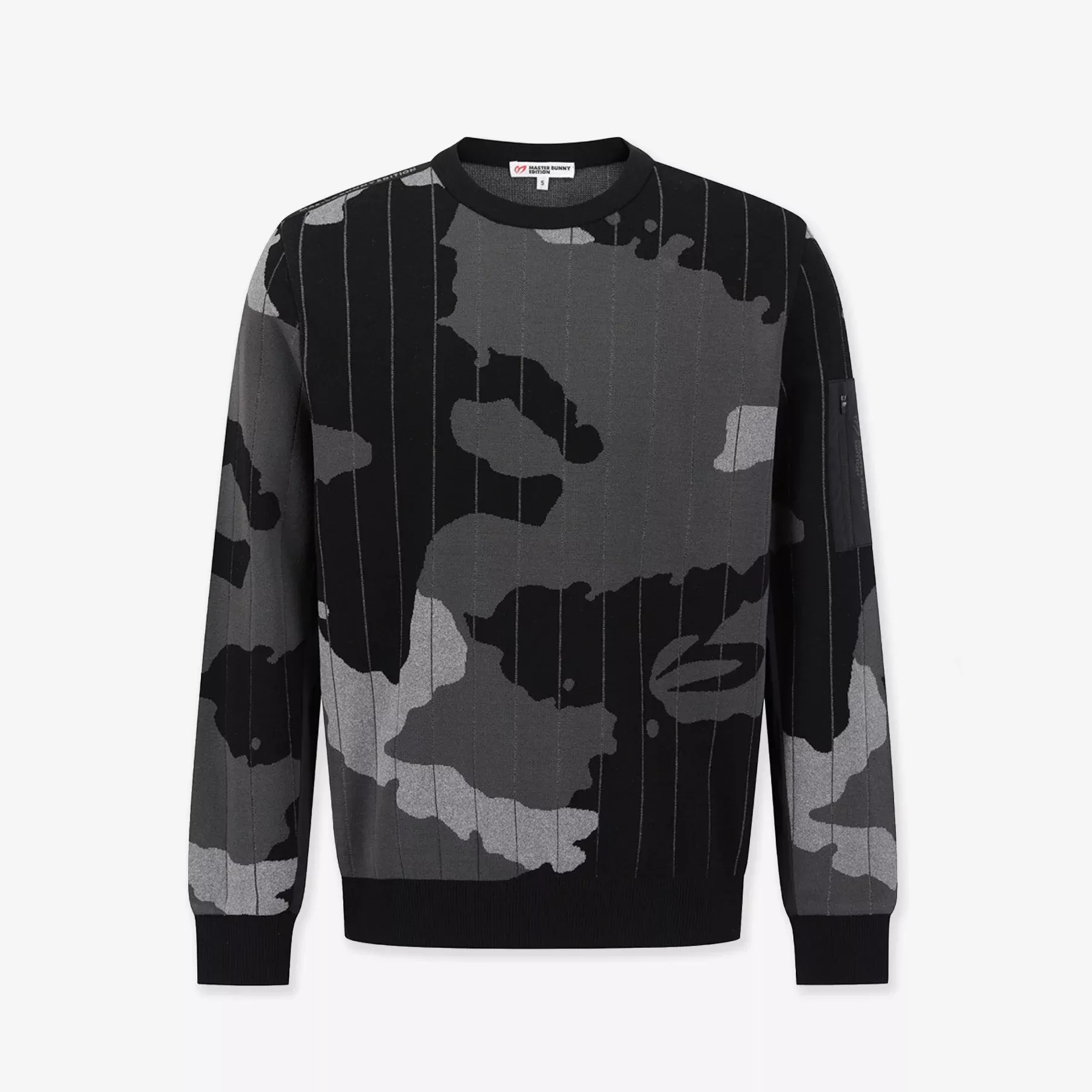 Master Bunny EditionMen’s Camo Top – Black
