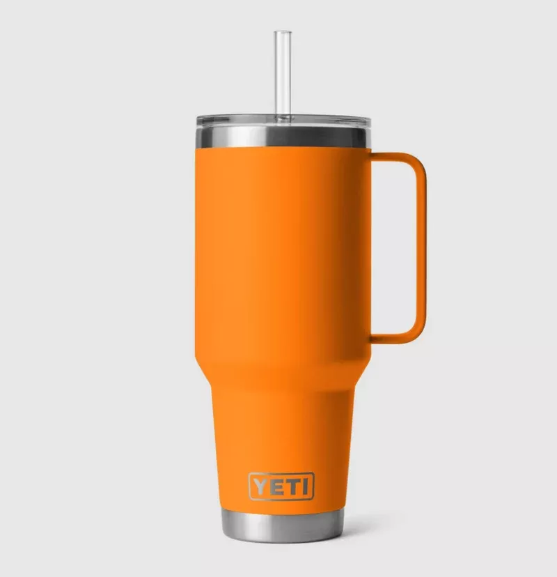YET RAMBLER 42OZ STRAW MUG
